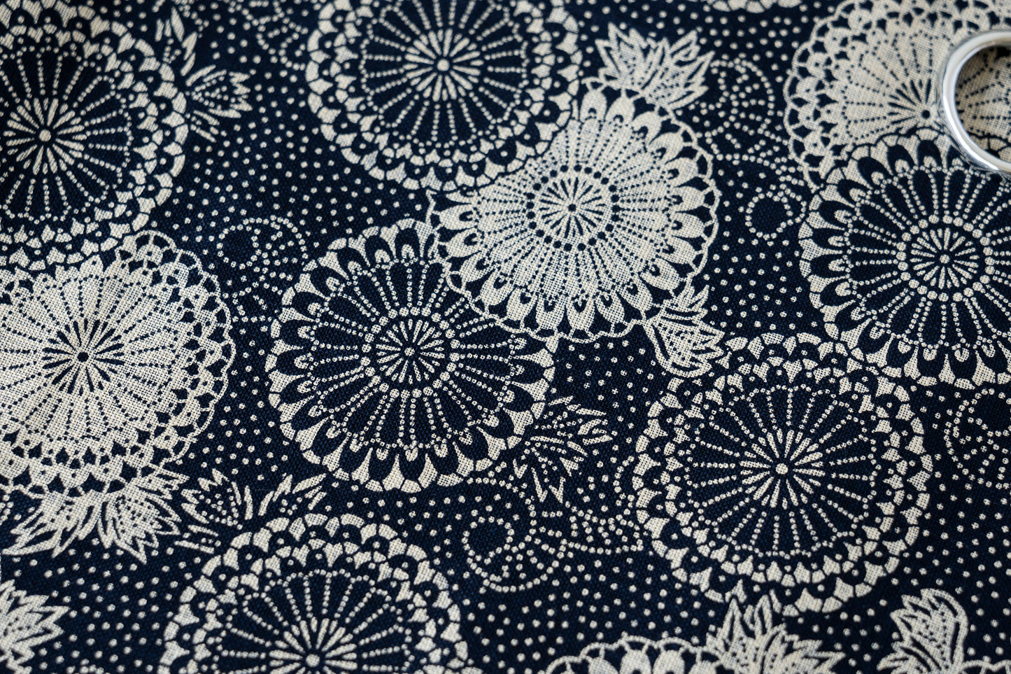 Sevenberry Nara Homespun - Flower Wheel