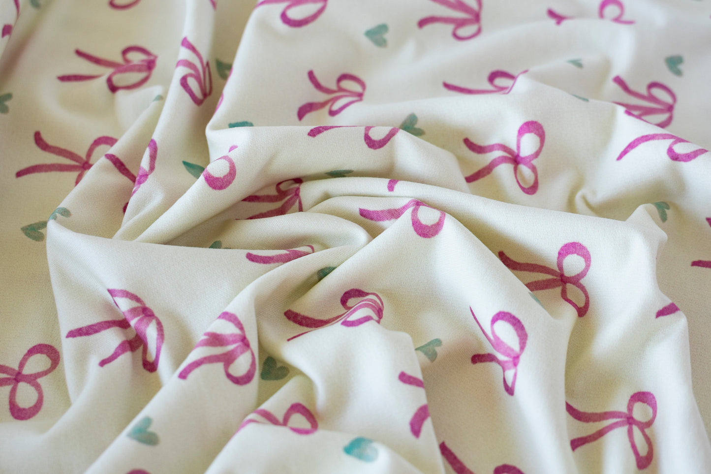 Sweatshirt Fleece - Bows & Hearts (OEKO-TEX Standard 100)