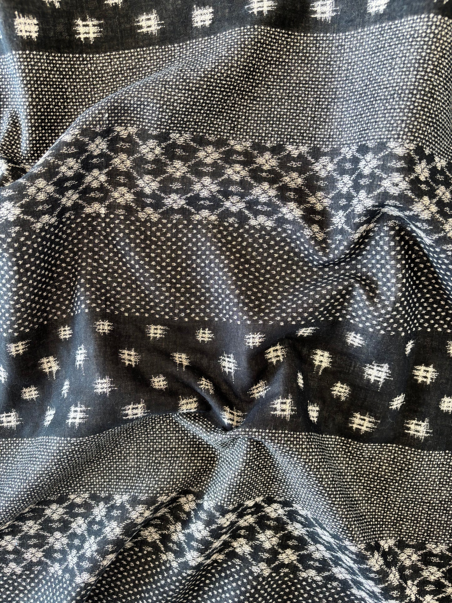 Kobayashi - Reversible Wide Stipe Cotton in Black