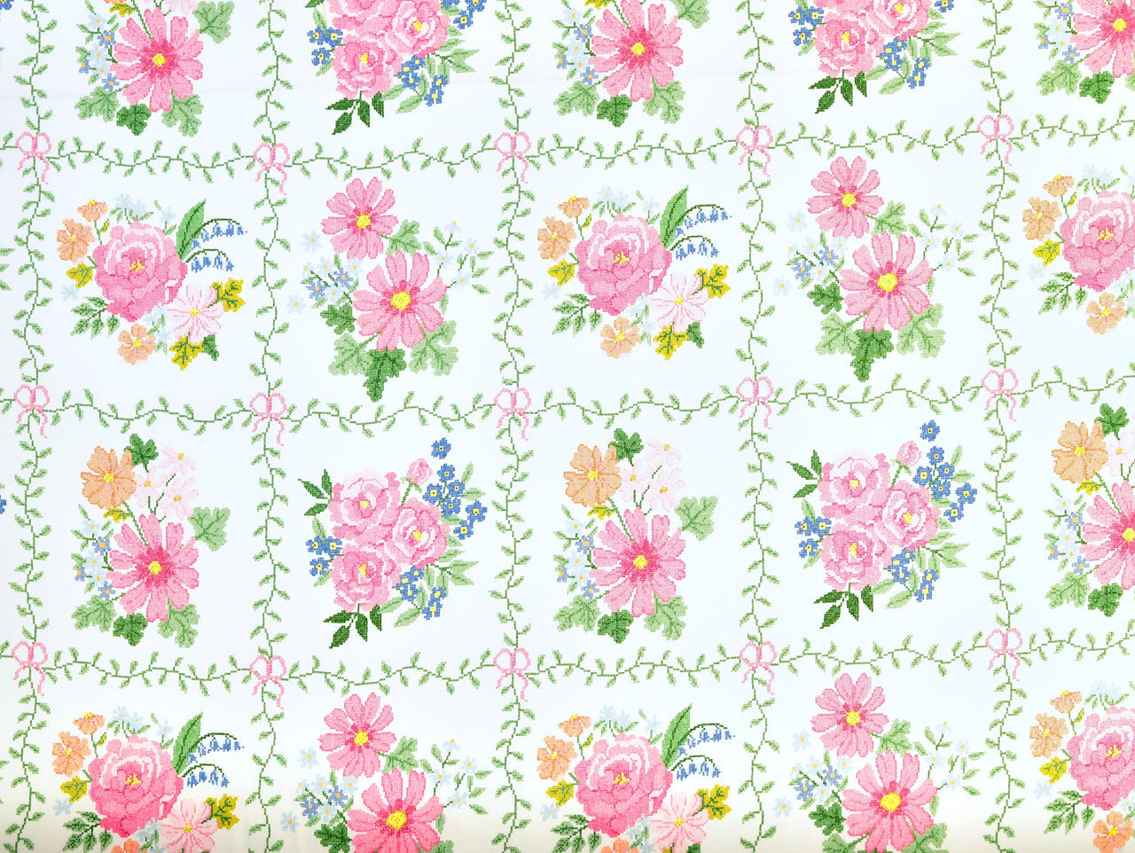 Secret Garden Viscose & Linen - Ivory