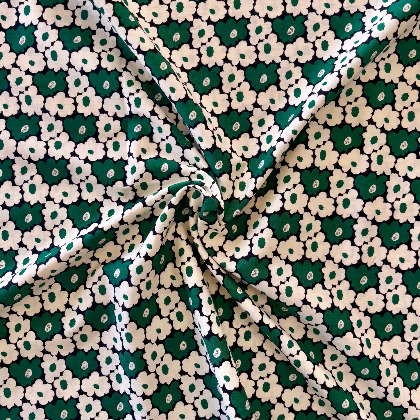 Soft Cotton Poplin - Green Poppy