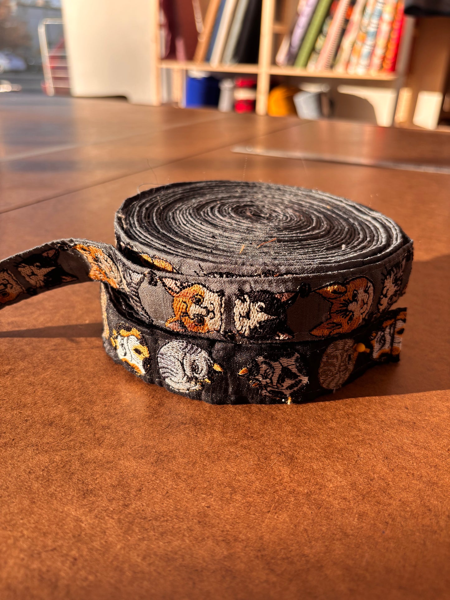 Embroidered Trim - Sleeping Cats (Black)