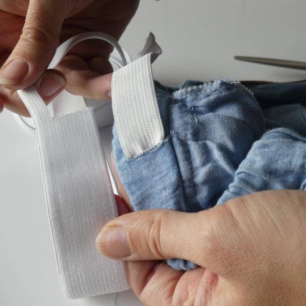 Fantastic Elastic - 5 Yards (Block or White)
