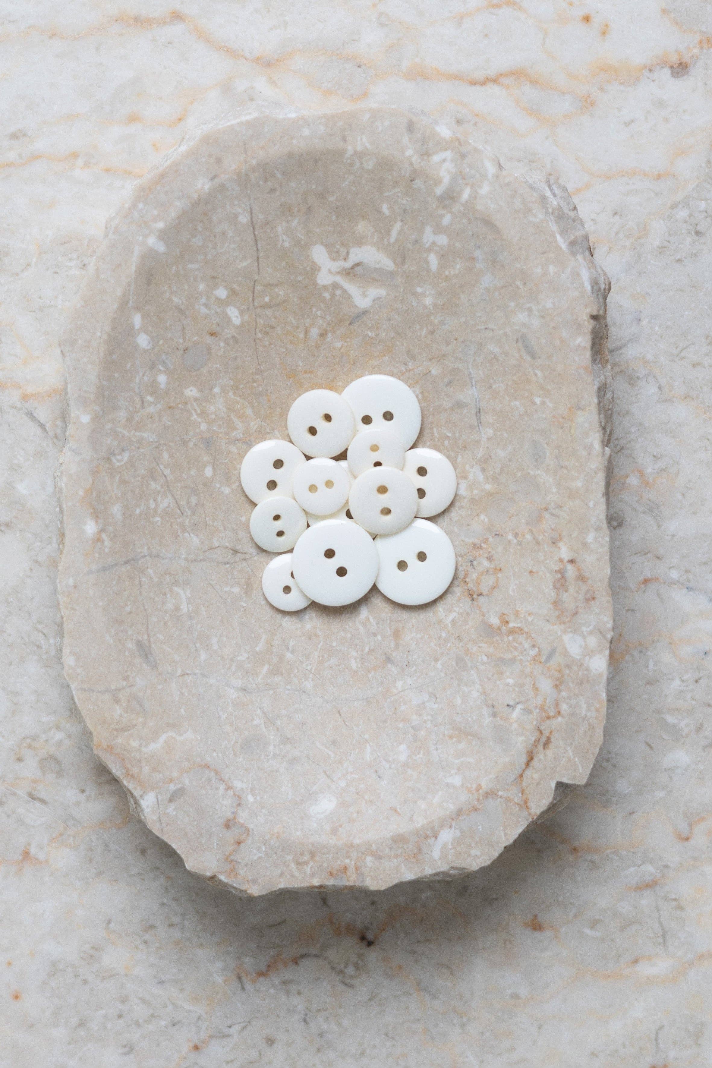 Classic Shine Buttons - Off-White (15mm)
