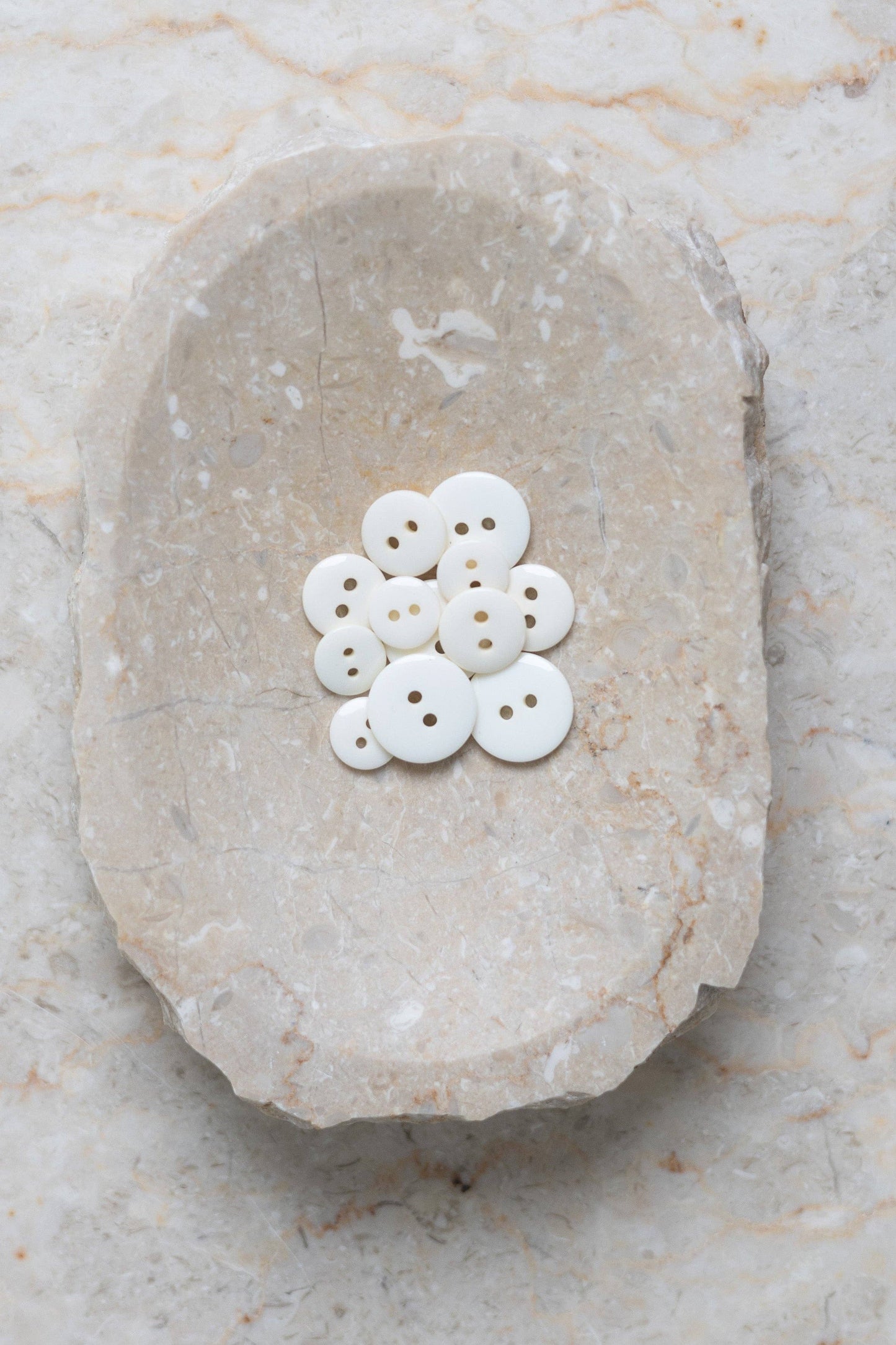 Classic Shine Buttons - off-white x 50