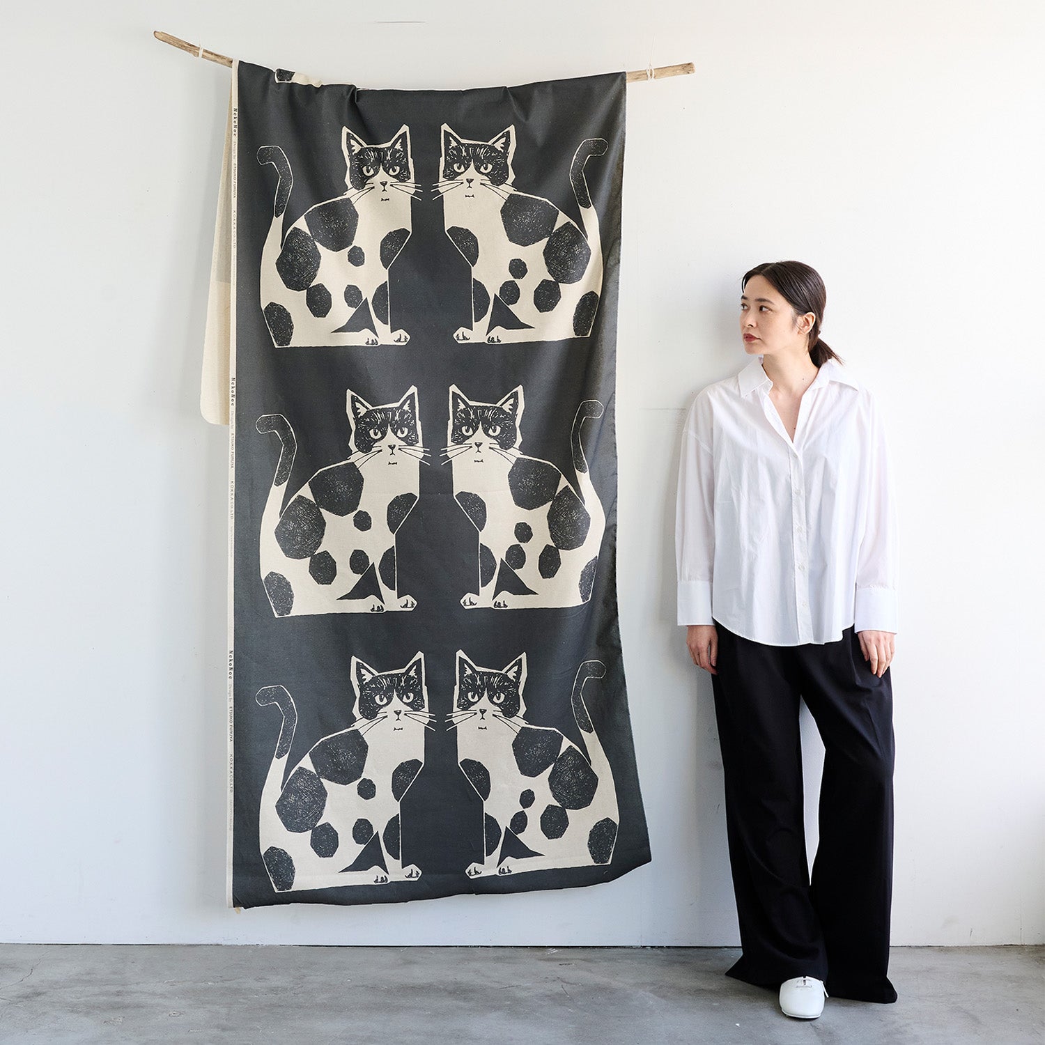 Kokka - Two Cat Cotton Linen Canvas Panel