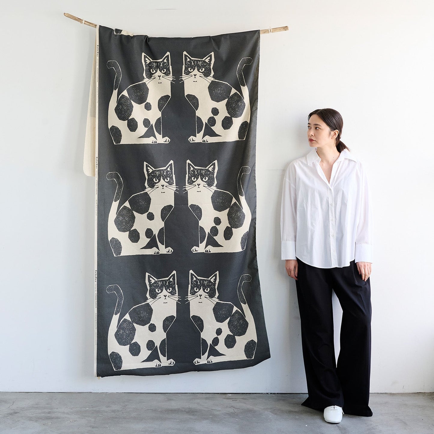 Kokka - Two Cat Cotton Linen Canvas Panel