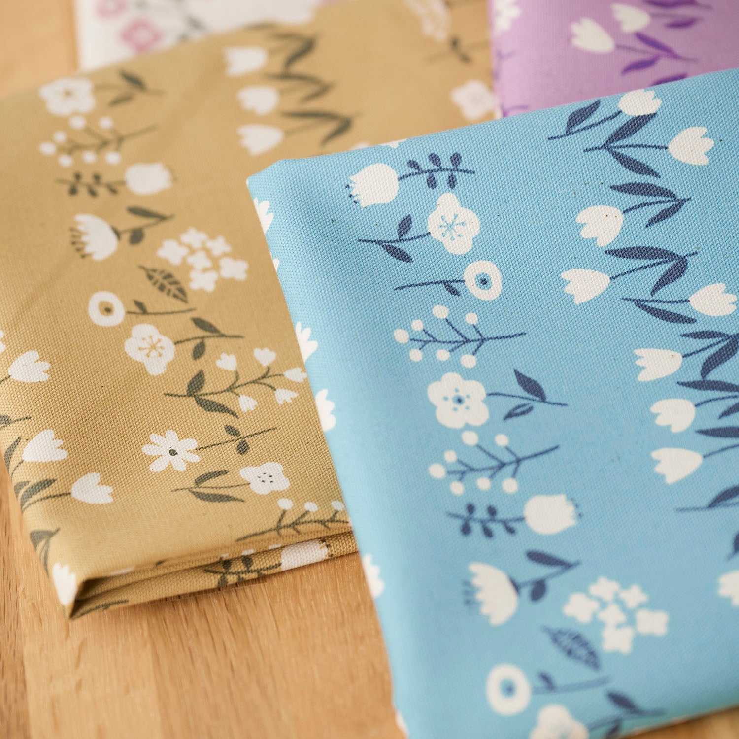 Kokka - Simple Palette Flowers Cotton Oxford (Sax Blue)