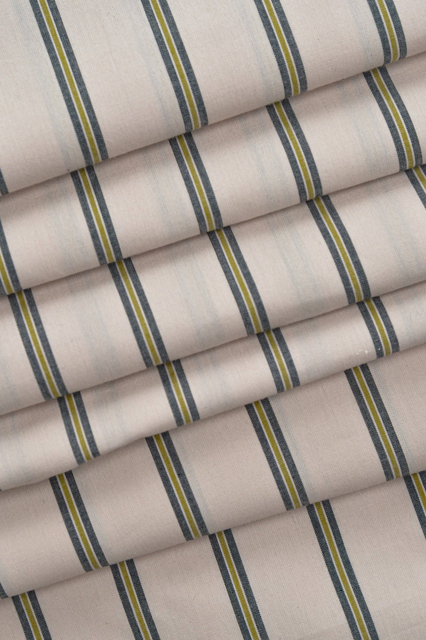 Weave Line - Milky Clay