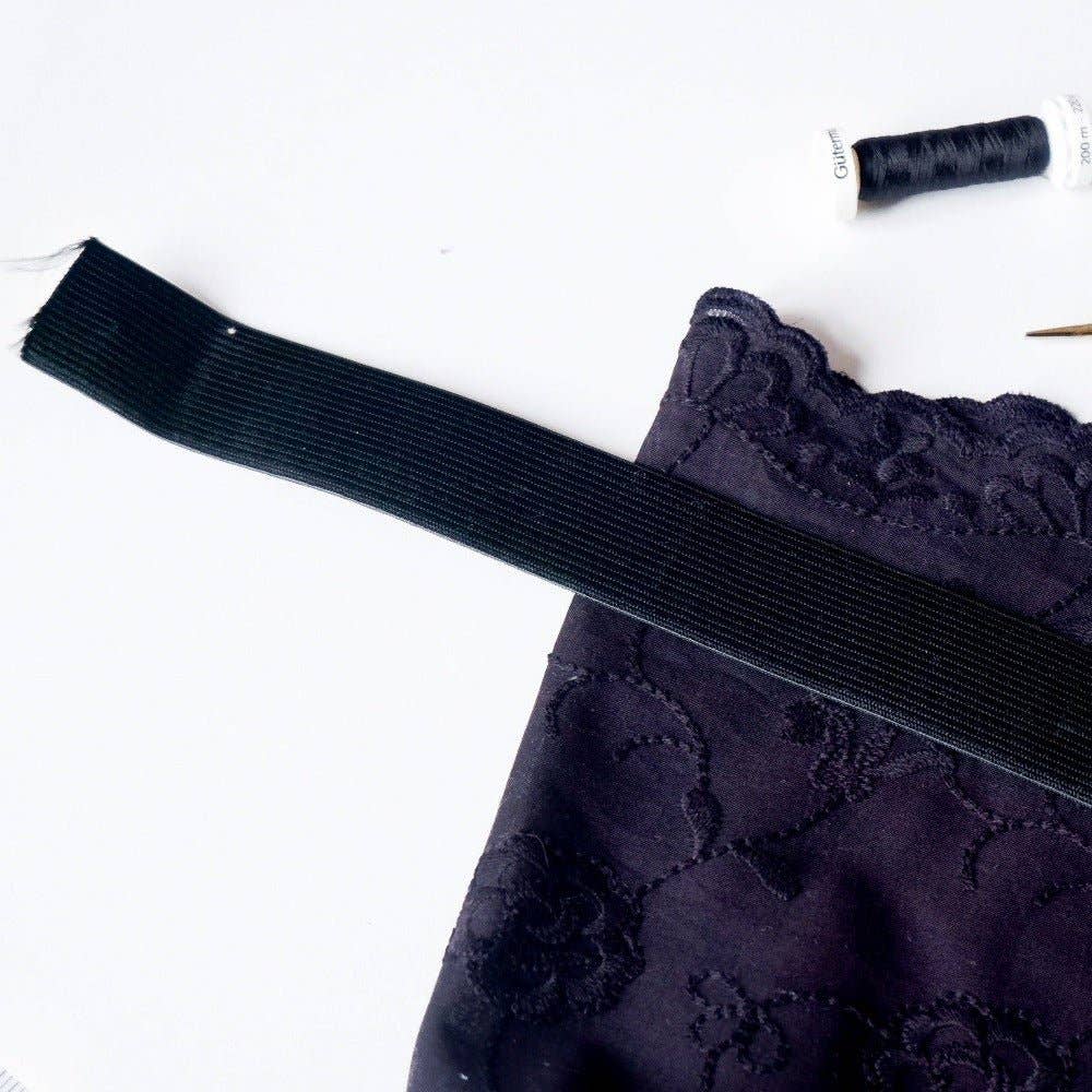 Fantastic Elastic - 5 Yards (Block or White)