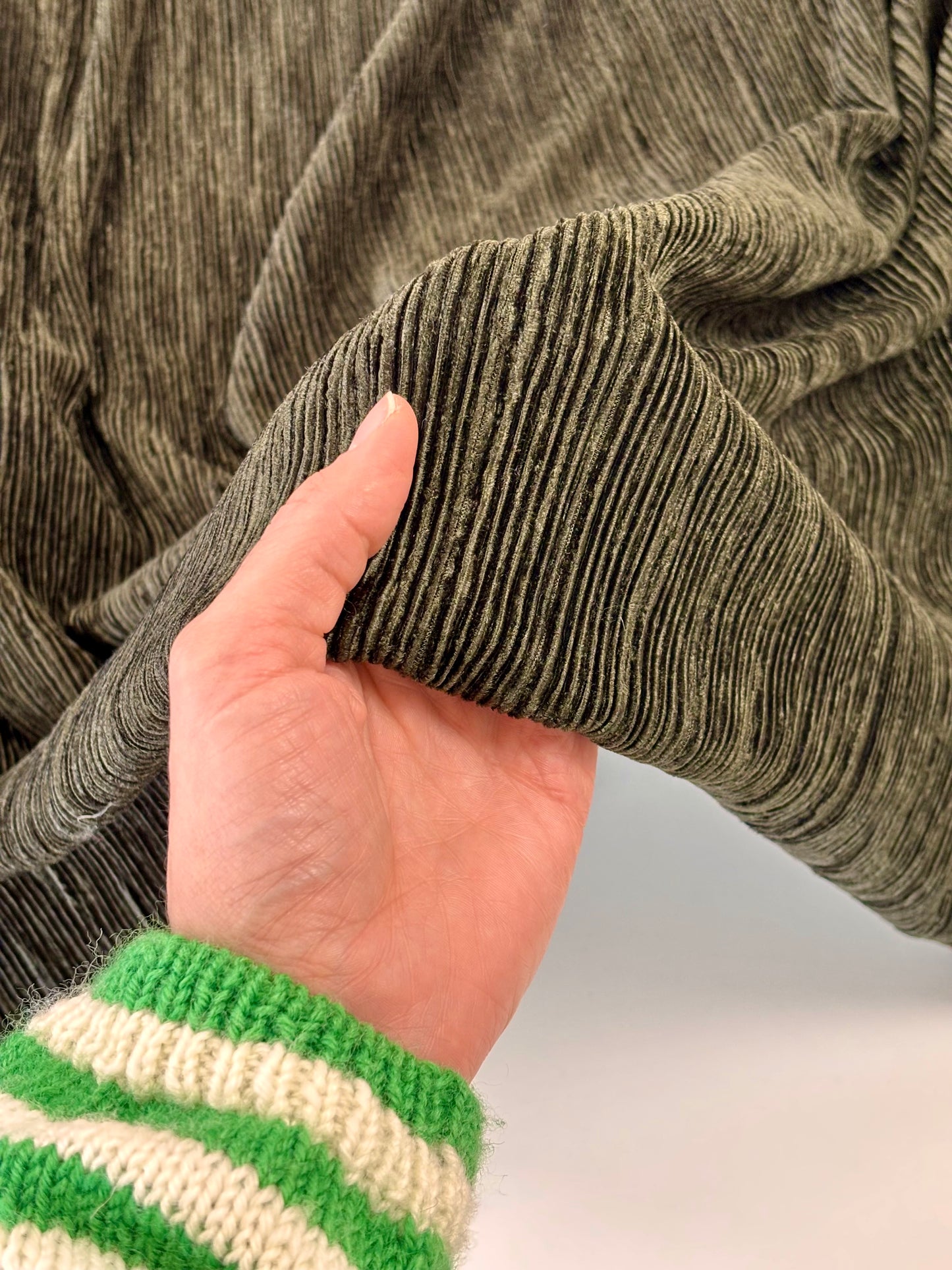 Deadstock Olive Velvet Plissé