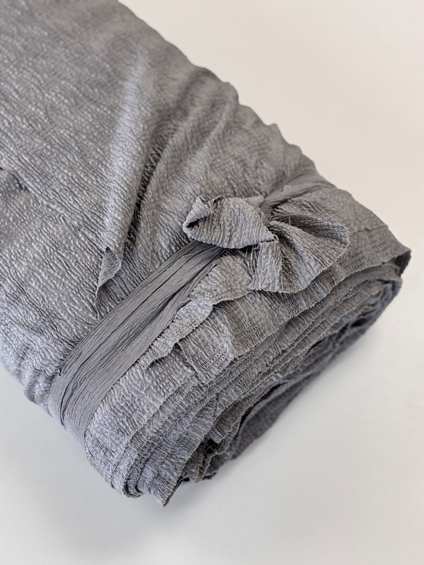 Deadstock Silver Plissé