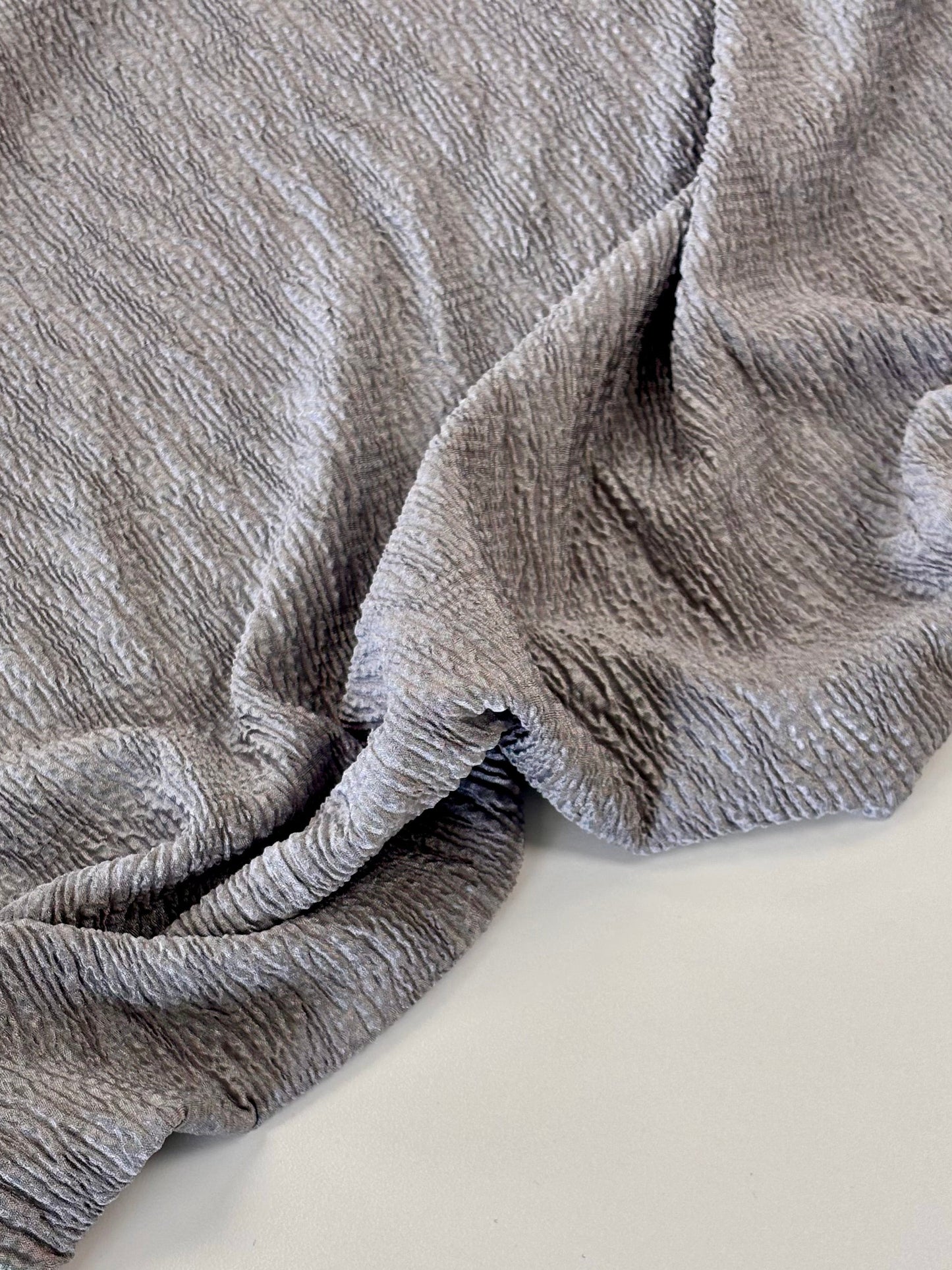 Deadstock Silver Plissé