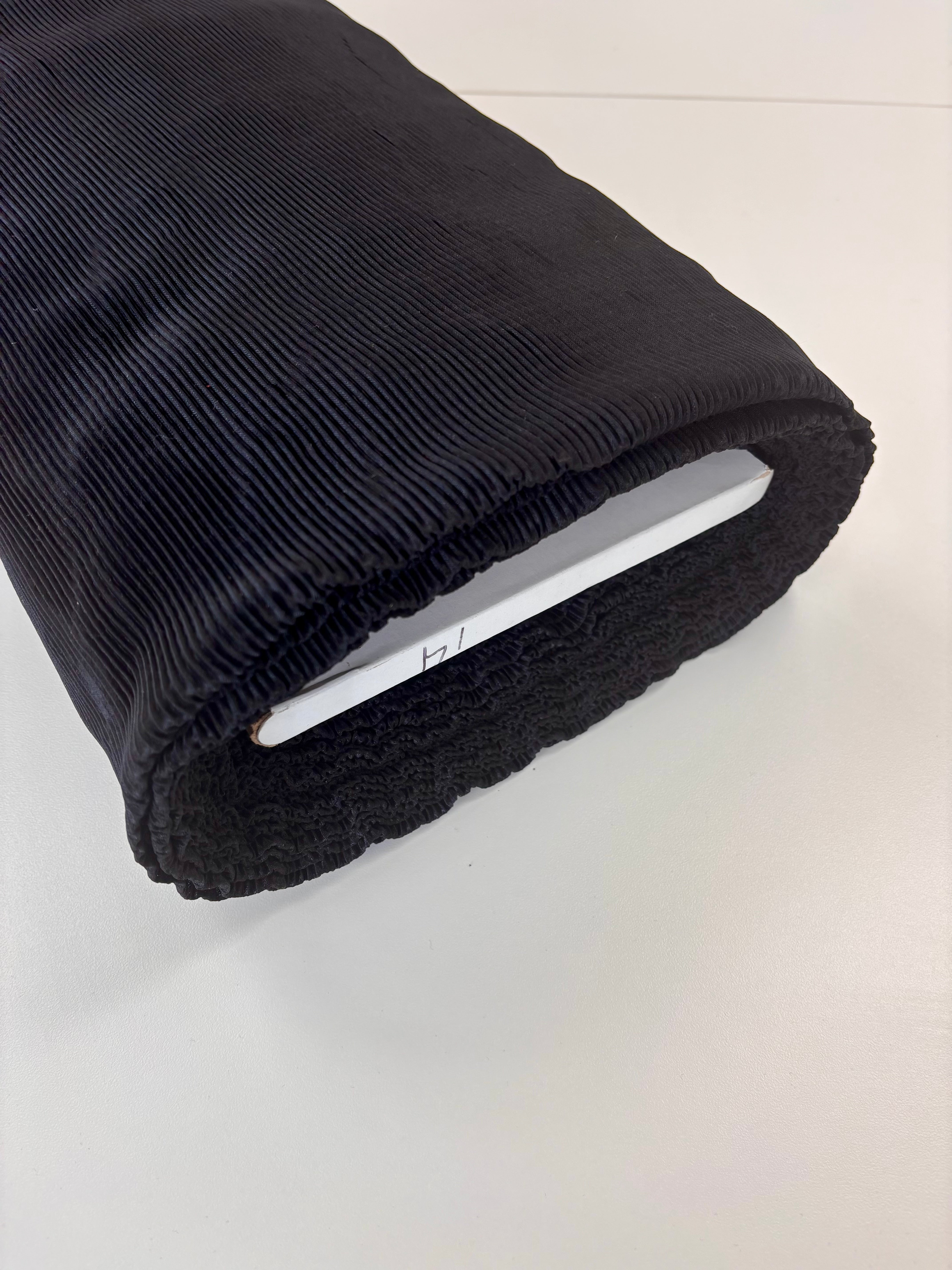 Deadstock Black Plissé