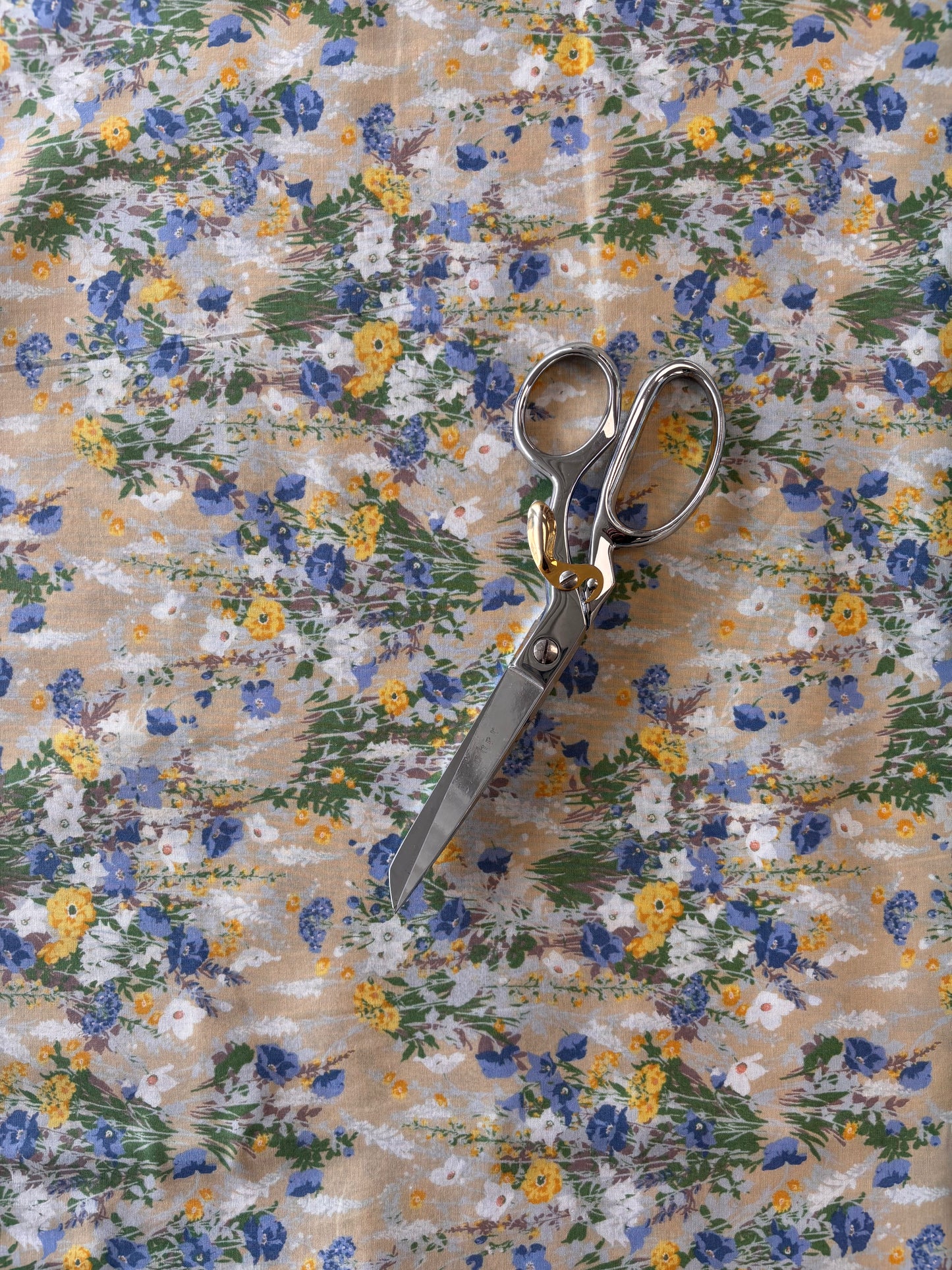 Kokka - Vintage Floral Cotton Lawn