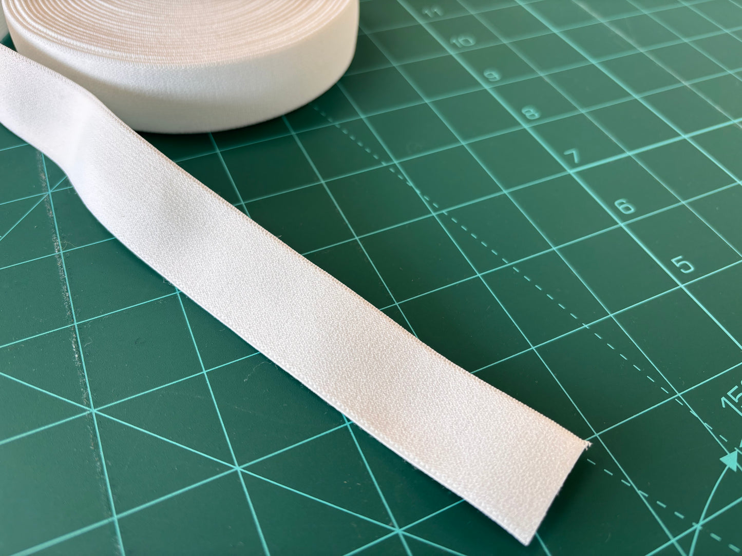 1" Woven Soft Elastic (White) - By the Yard