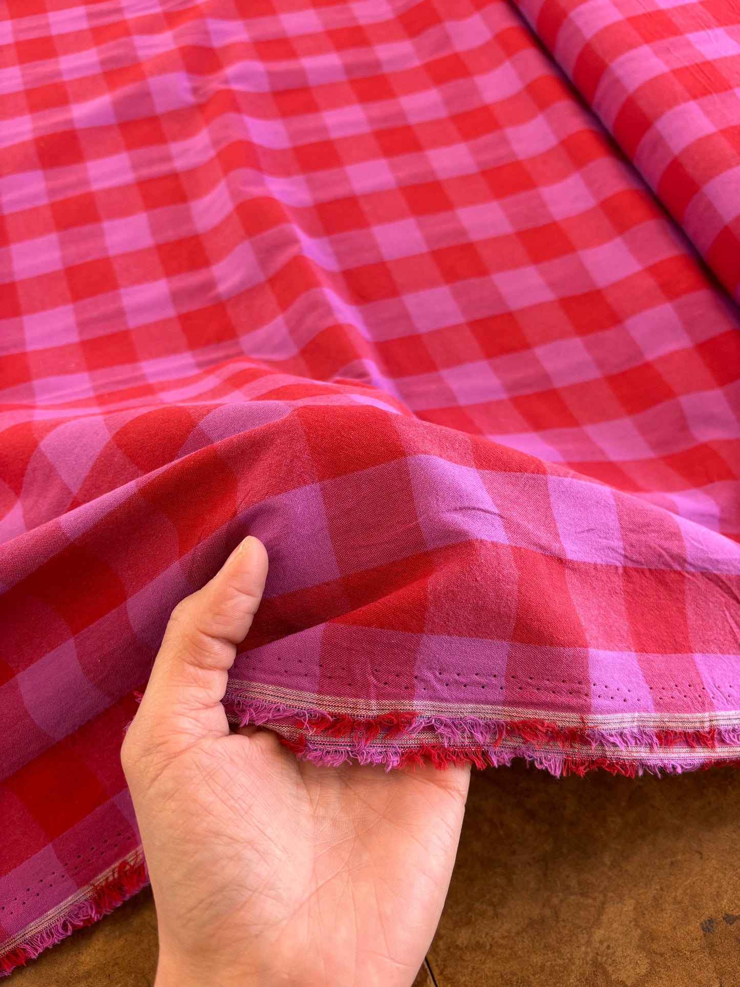 Yarn-Dyed Large Check - Red & Pink