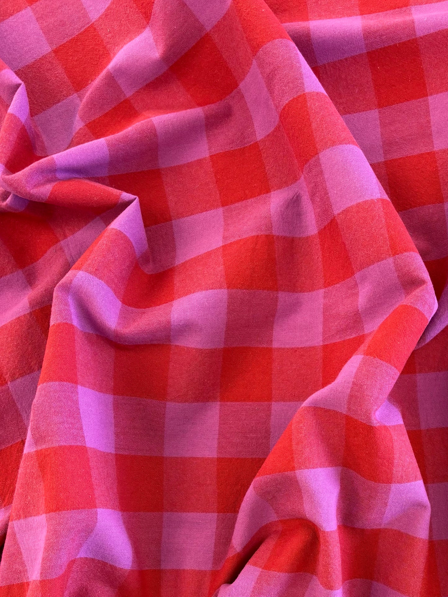 Yarn-Dyed Large Check - Red & Pink