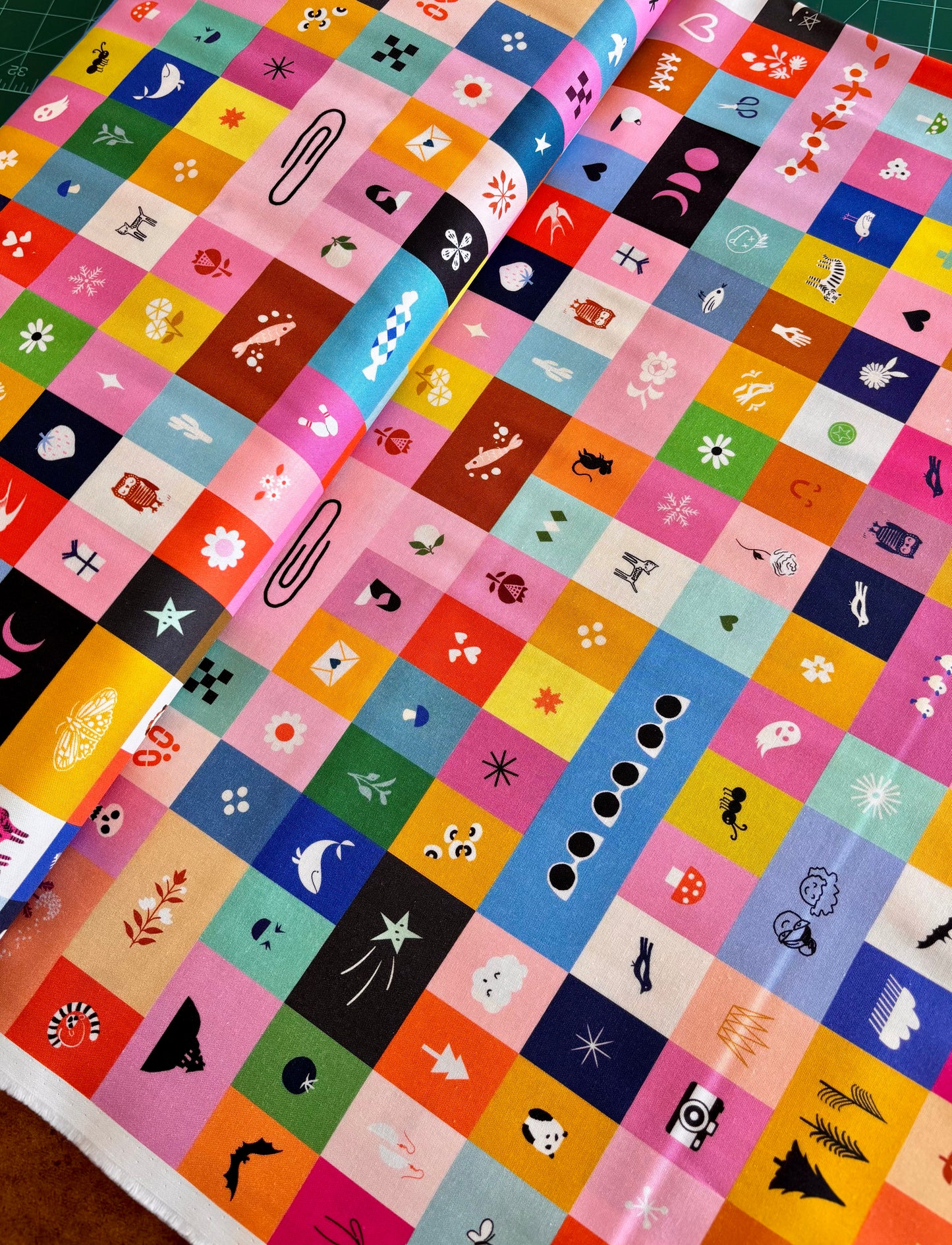 Ruby Star - Selvedge Magic Icons