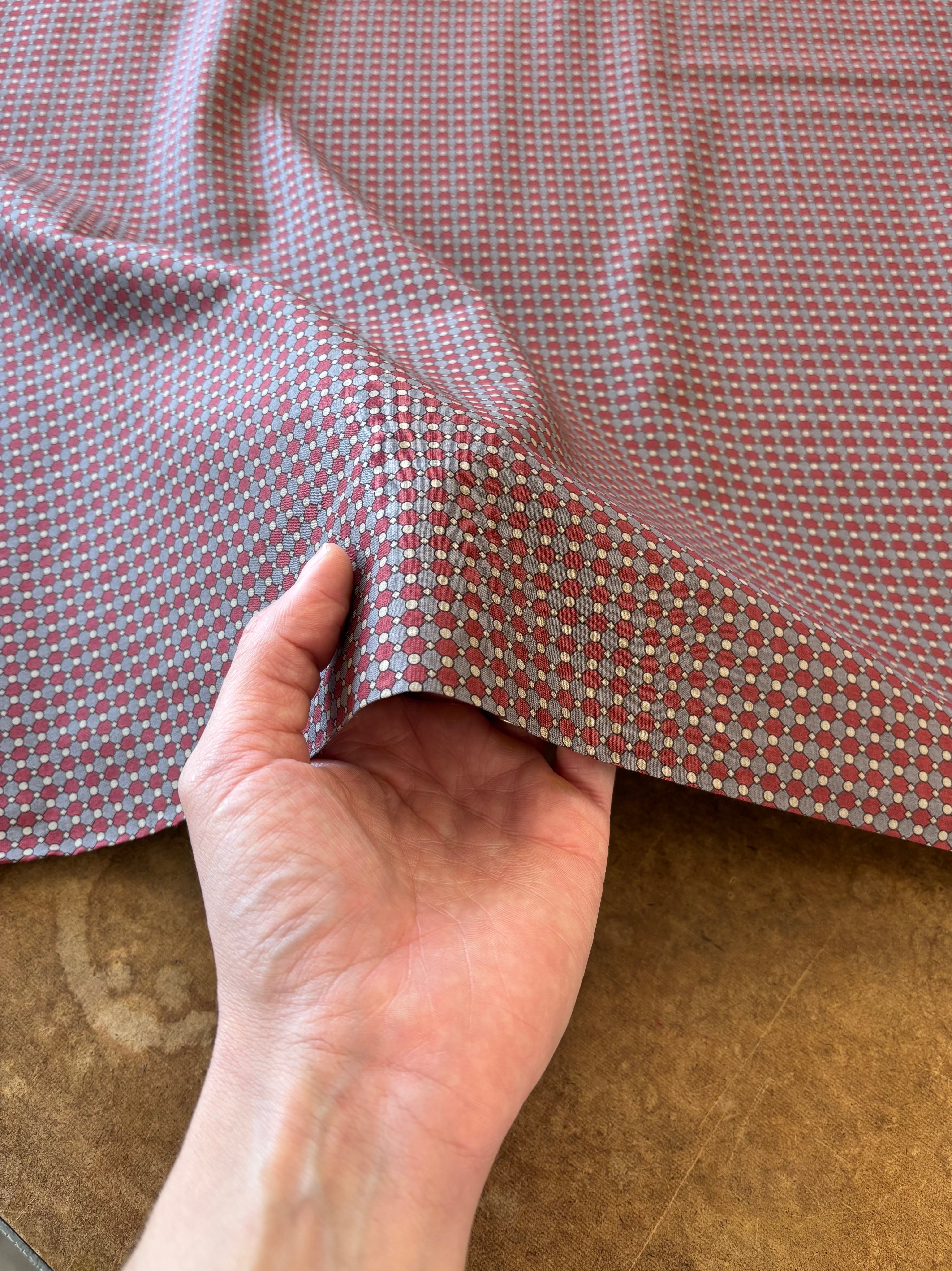 Hokkoh - Geometric Cotton Lawn (Red)