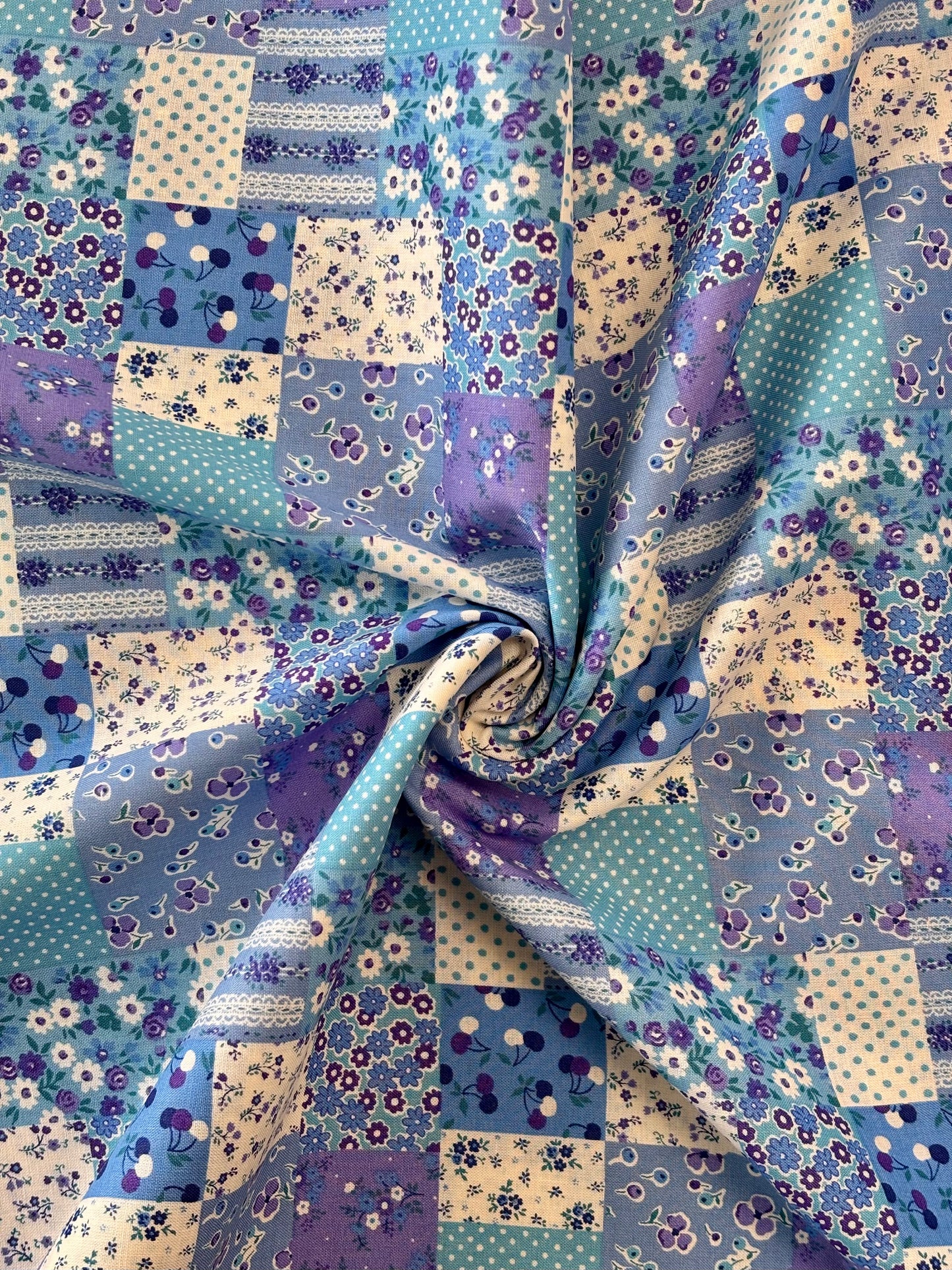 Sevenberry Country Floral Cottage (Blue)