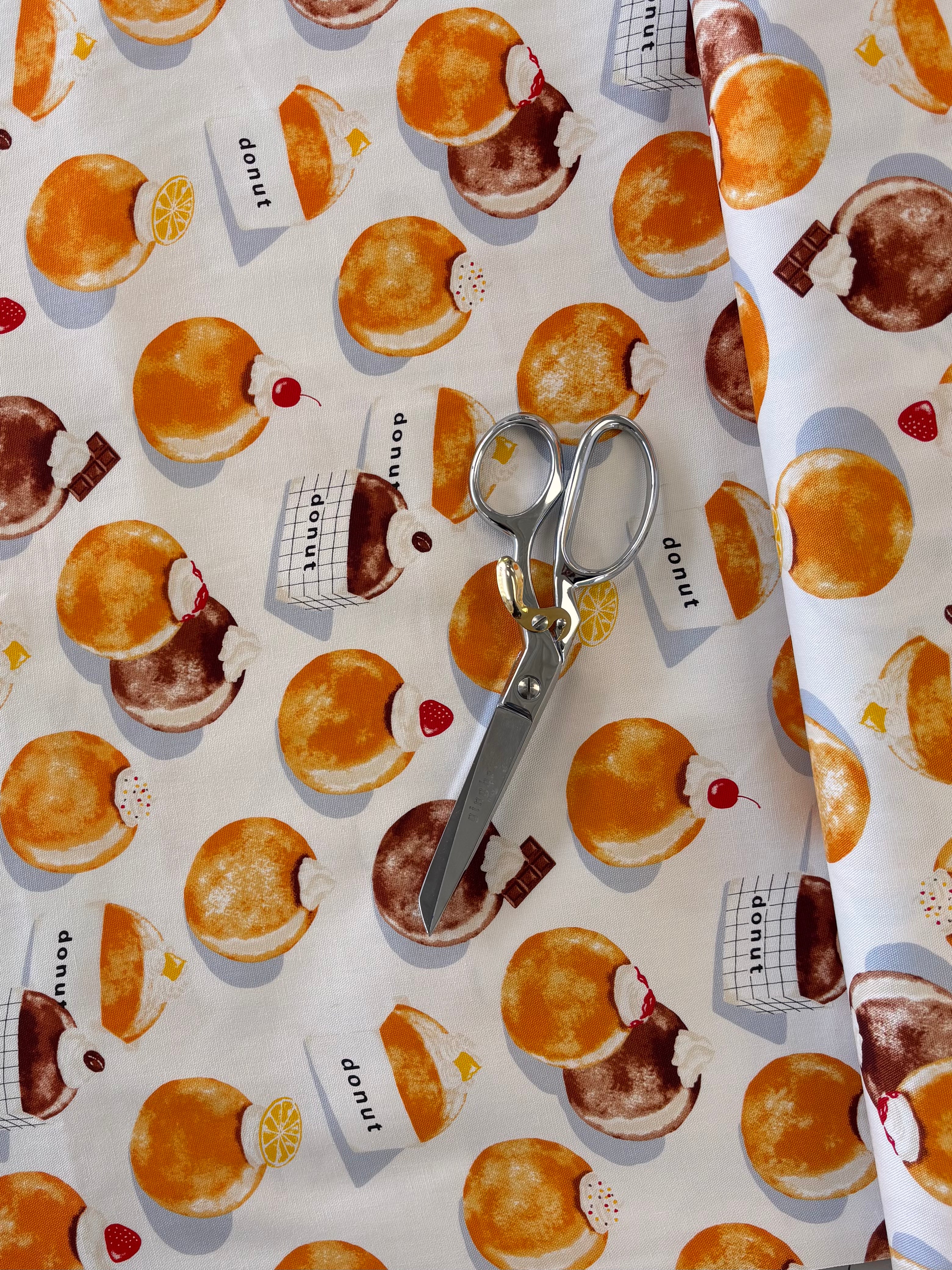 Cosmo - Cream-Filled Doughnut Cotton Oxford