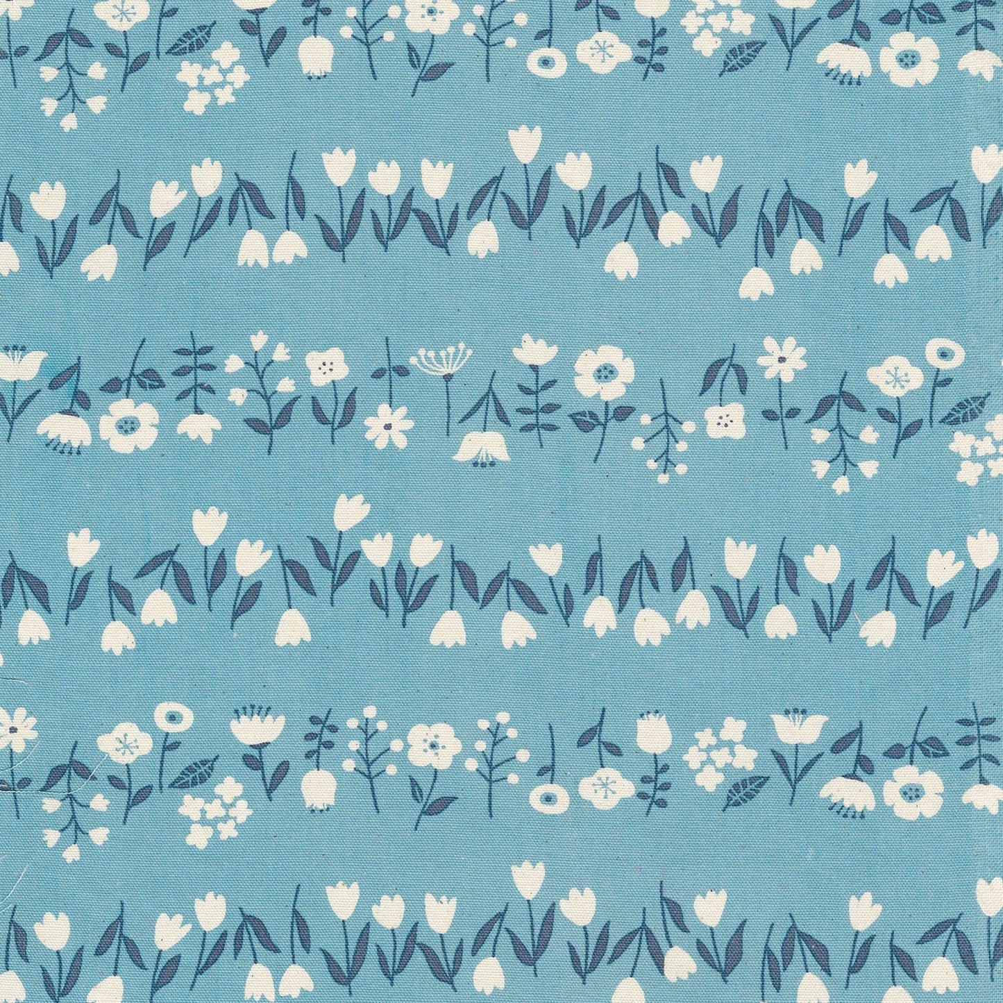 Kokka - Simple Palette Flowers Cotton Oxford (Sax Blue)