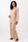 OLO funnel neck & V-neck tee