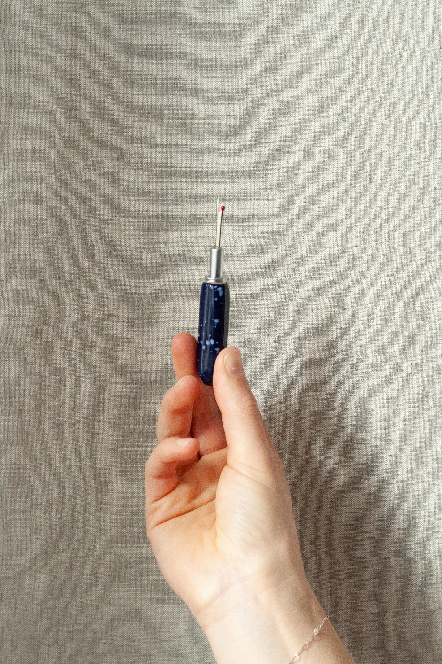 Seam Ripper with Ceramic Handle