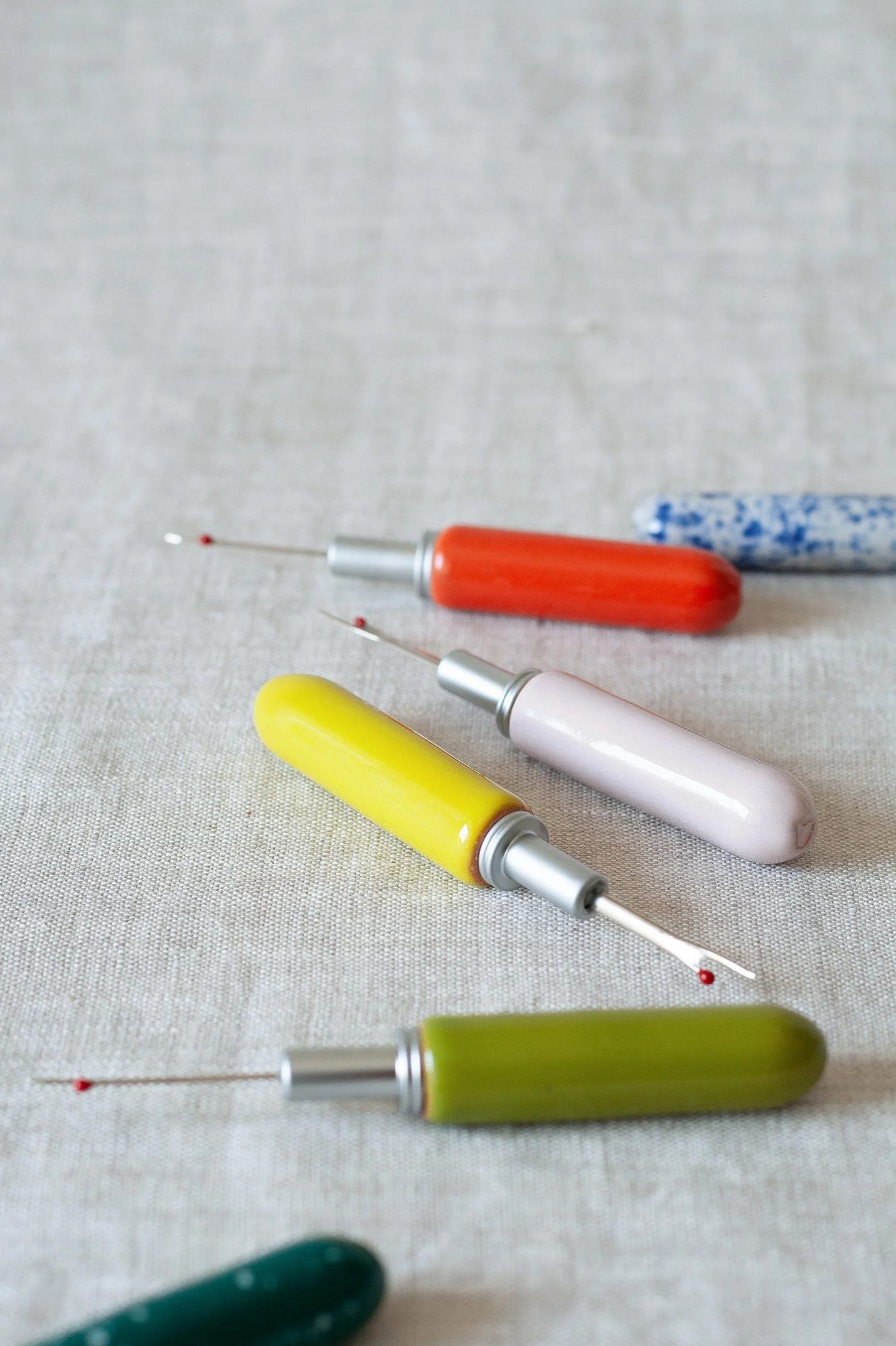 Seam Ripper with Ceramic Handle